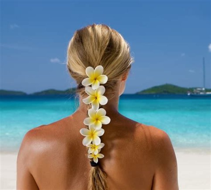 25 of The Hottest Hawaiian Hairstyles to Try in 2023