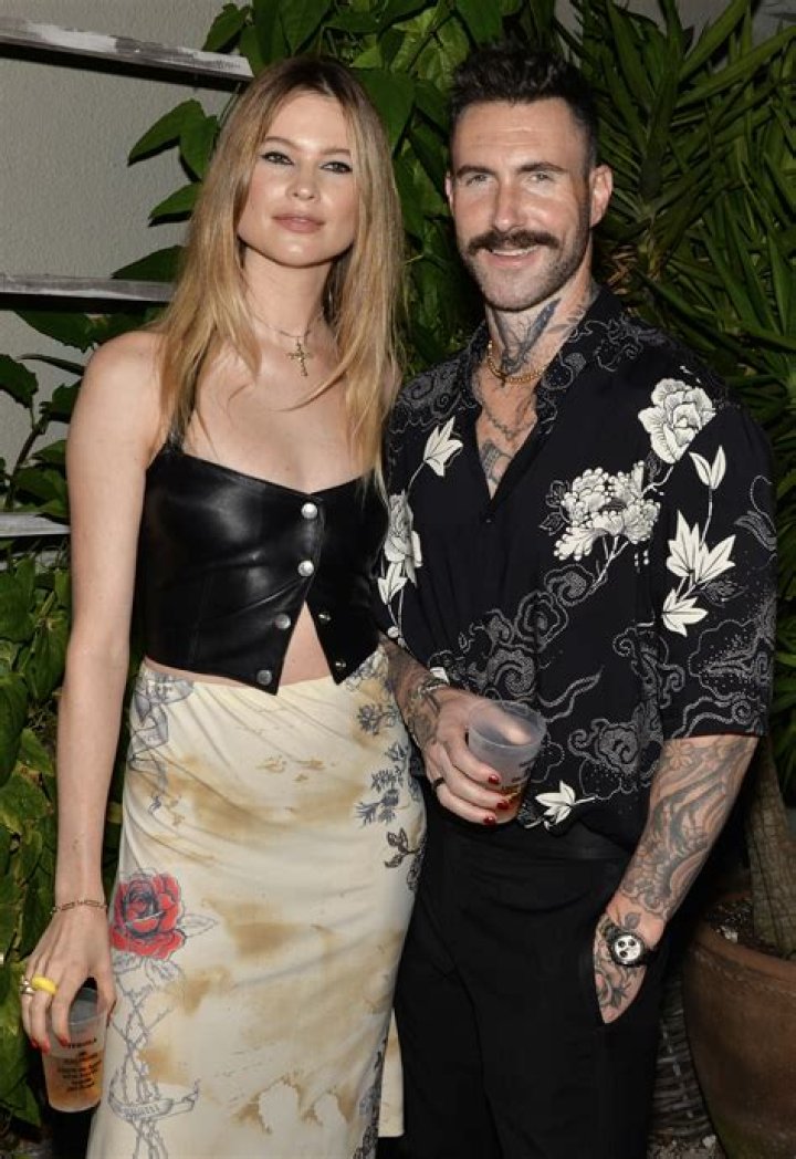Adam Levine et Behati Prinsloo ont accueilli leur troisi&egrave;me enfant