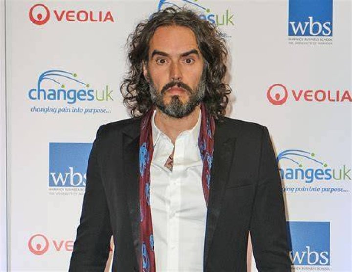 Aggregate 73+ russell brand bracelet latest in.duhocakina