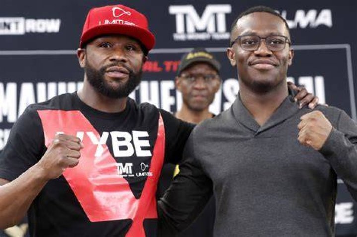 Ahead Of Boxing Match, Deji Olatunji Says He&rsquo;s Being Sued For Greg Paul
