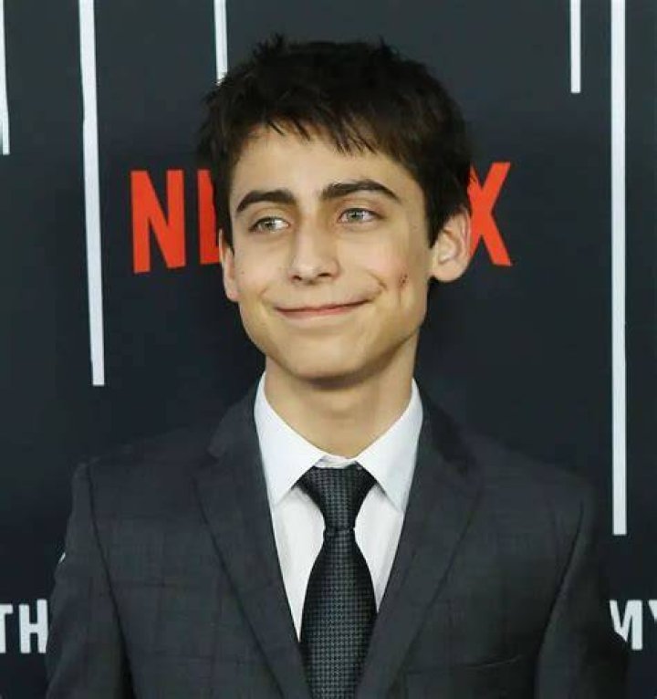 Aidan Gallagher Age, Bio, Birthday, Family, Net Worth National Today