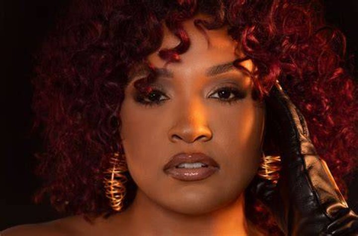 Alex Isley Wonders How Anyone Can 'Feel No Love' SoulBounce