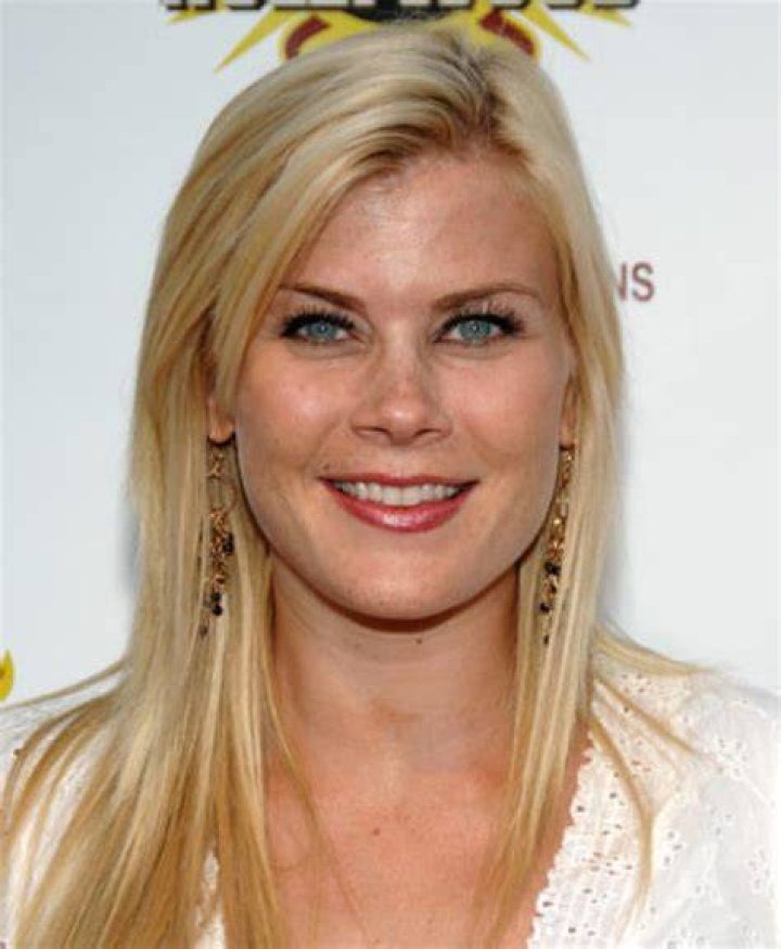 Alison Sweeney Biography, Age, Height, Husband mrDustBin