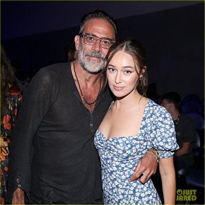 Alycia DebnamCarey Announces Exit from 'Fear the Walking Dead' After