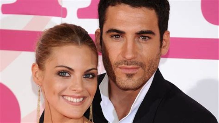 AMAIA SALAMANCA, MIGUEL A. SILVESTRE, PAULA ECHEVARR&Iacute;A HOLA FASHION