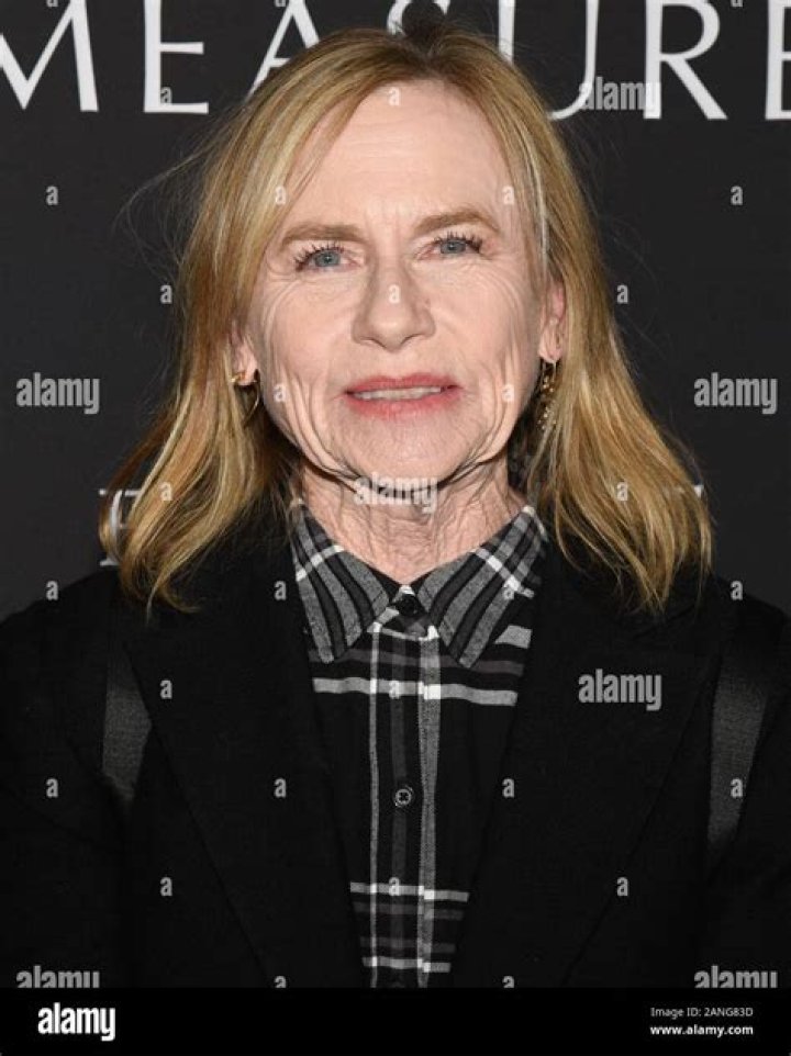 Amy Madigan Biography, Height & Life Story Super Stars Bio
