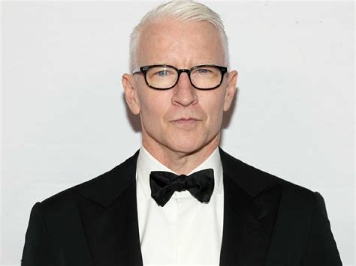Anderson Cooper Net Worth (2021), Height, Age, Bio and Facts