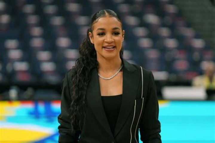 Andraya Carter, analyst on the SEC network, is excellent&hellip; Page 3