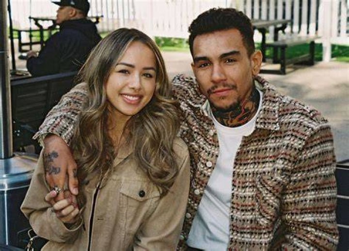 Andre Fili Wife Girlfriend Melissa Renee And Baby 2023