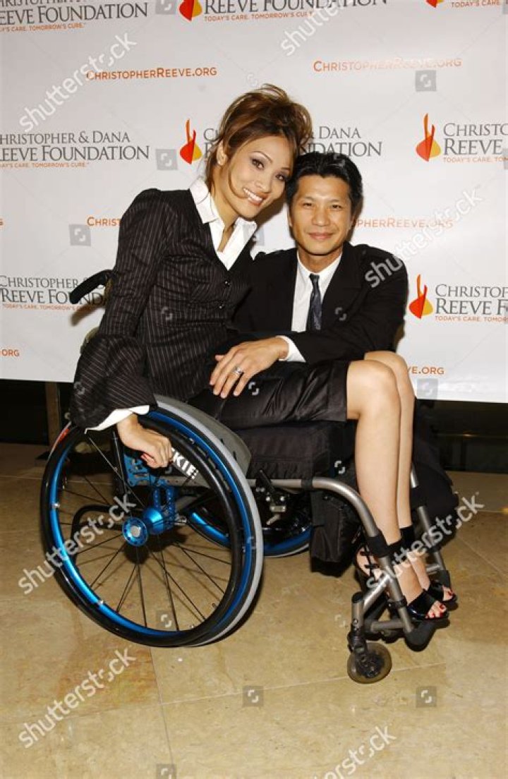 Angela Rockwood Life as a Quadriplegic If You Can't Stand Up, Stand