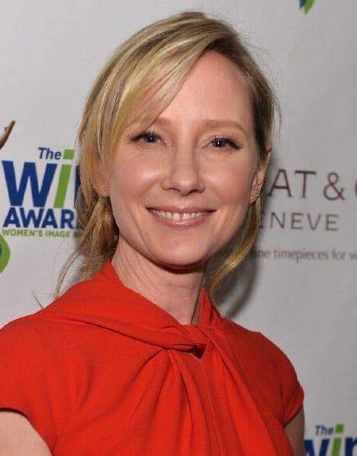 Anne Heche Net Worth (2020), Height, Age, Bio and Facts