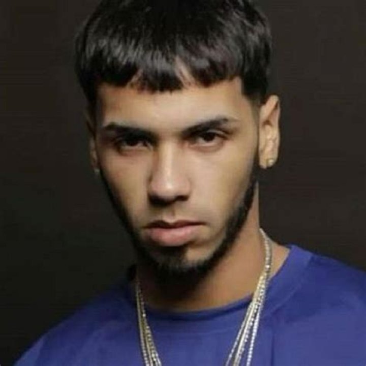 Anuel AA Net Worth (2021), Height, Age, Bio and Real Name