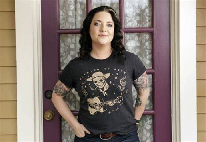Ashley McBryde reveals familial secrets on new record The Seattle Times