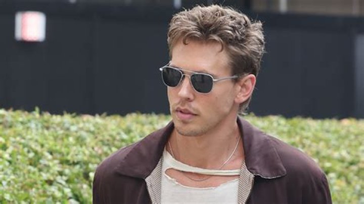Austin Butler Admits He'd Wake Up in 'Terror' Over 'Daunting' Task of
