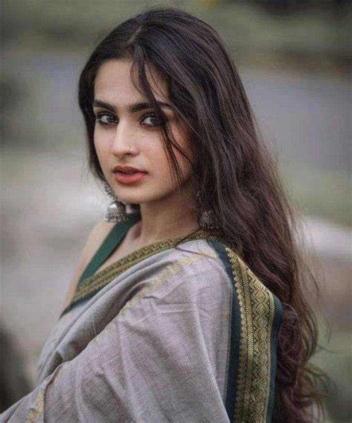 Ayesha Khan age