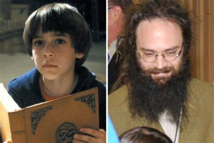 Barret Oliver Biography Facts, Childhood, Family Life & Achievements