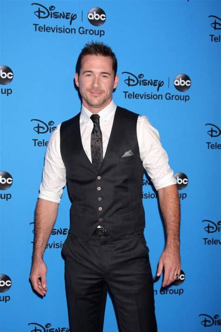 Barry Sloane and his beautiful wife Barry Sloane, Beautiful Wife