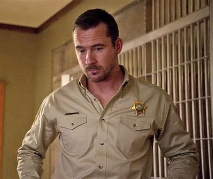 Barry Sloane, Longmire Barry sloane, Longmire tv series, Barry