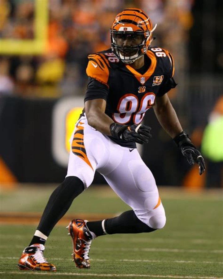Bengals To Carlos Dunlap Stay Home
