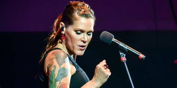 Beth Hart Net Worth 2024 Wiki, Married, Family, Wedding, Salary, Siblings