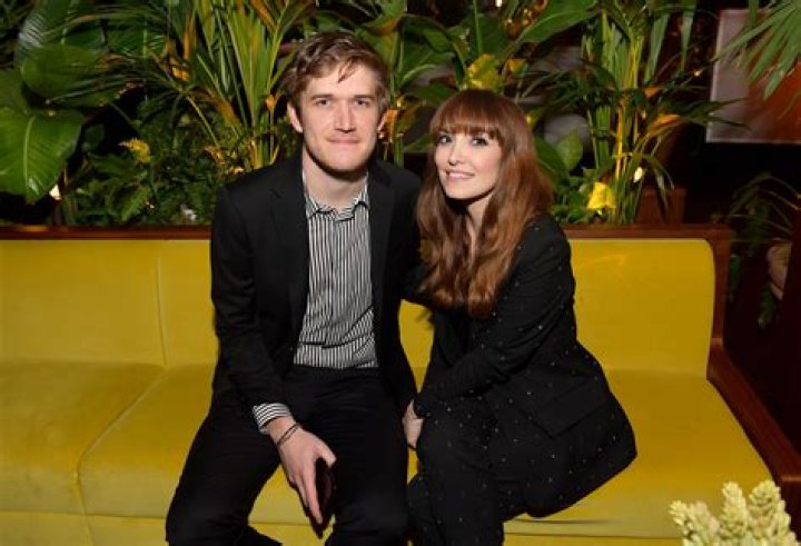 Bo Burnham Wife Is Bo Burnham married? TRAN HUNG DAO School