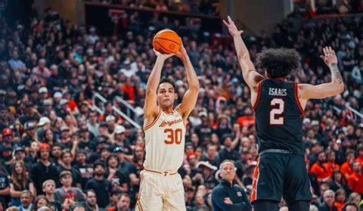 Brock Cunningham Men's Basketball University of Texas Athletics