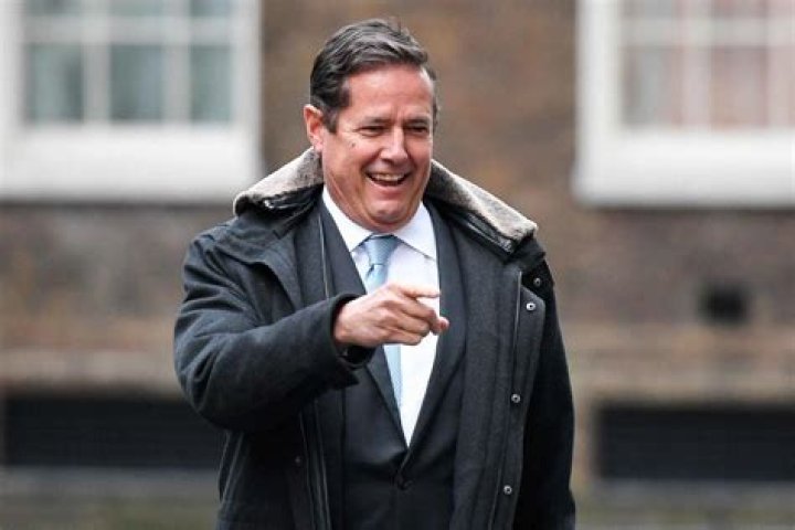Can Jes Staley Fix Barclays Fast Enough? Bloomberg