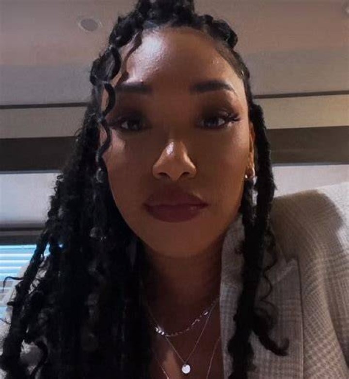 Candice Patton (candicekp) Twitter Candice patton, Jesse l martin