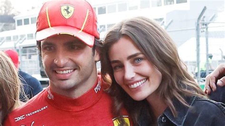 Carlos Sainz su novia y las claves que marcan su vida personal