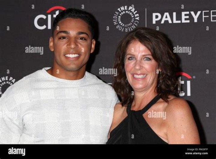 Carol Behling The Mother Of The Famous Actor Michael Evans Behling