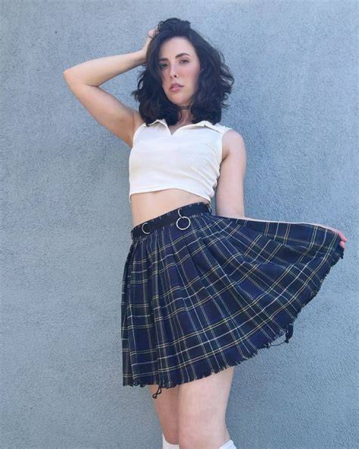 Casey Calvert Bio, Wiki, Age, Height, Figure, Net Worth