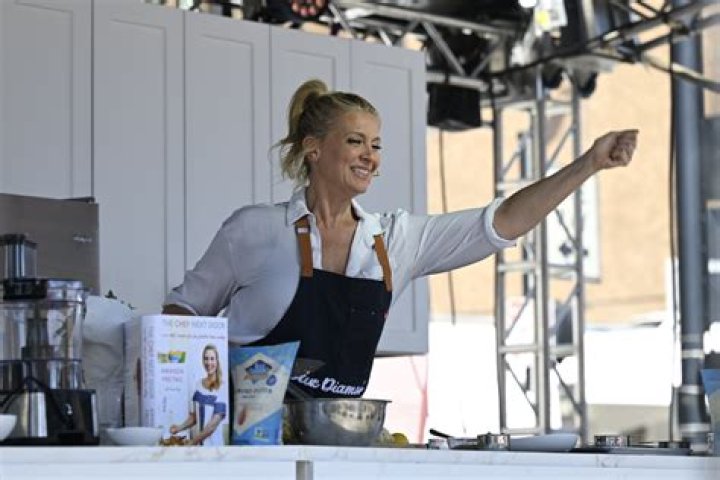 Celebrity Chef Amanda Freitag "Feeding People is Easy AF" Custom Ink