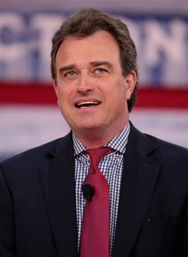 Charles Hurt Biography, Age, Height, Wife, Net Worth, Wiki Wealthy Spy