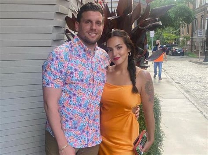 Chris Distefano Wife Who Is She & What Does She Do? Stopie