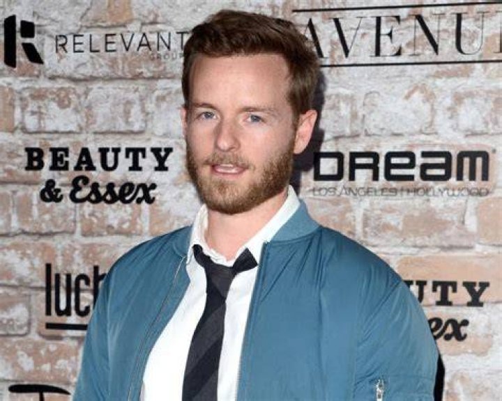 Christopher Masterson biography net worth, siblings, partner