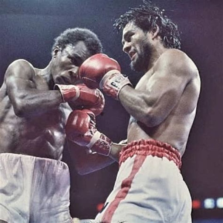 Could DonkeyPuncher Roberto Duran Have Defeated Pacquiao and