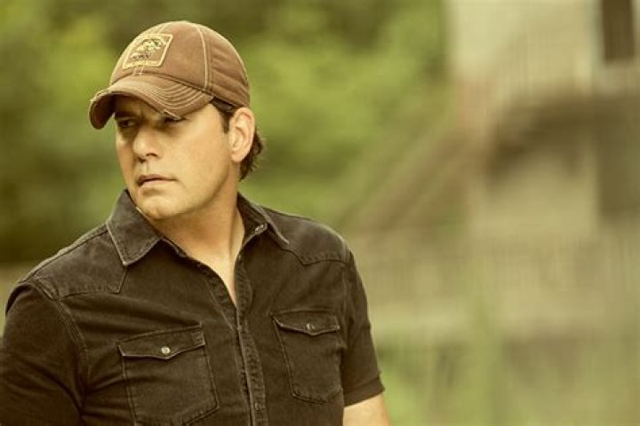 Country singer Rodney Atkins to play the Crouse Hinds Theater in