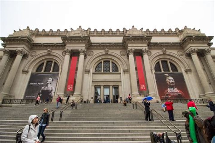 Current exhibit at the Metropolitan Museum of Art in New York City r/aoe2