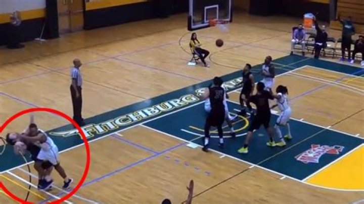Disgusting college basketball cheap shot, Fitchburg State player Kewan