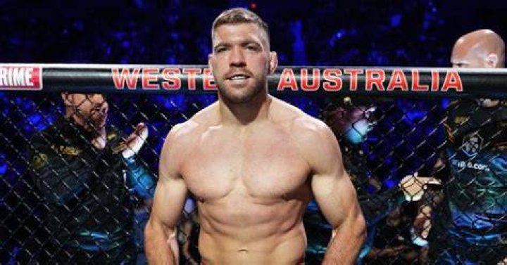 Dricus du Plessis off UFC 273 card as opponent bails on fight