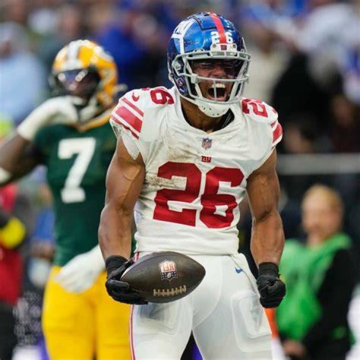 Exclusive How Giants&rsquo; Saquon Barkley carries fatherhood onto NFL field