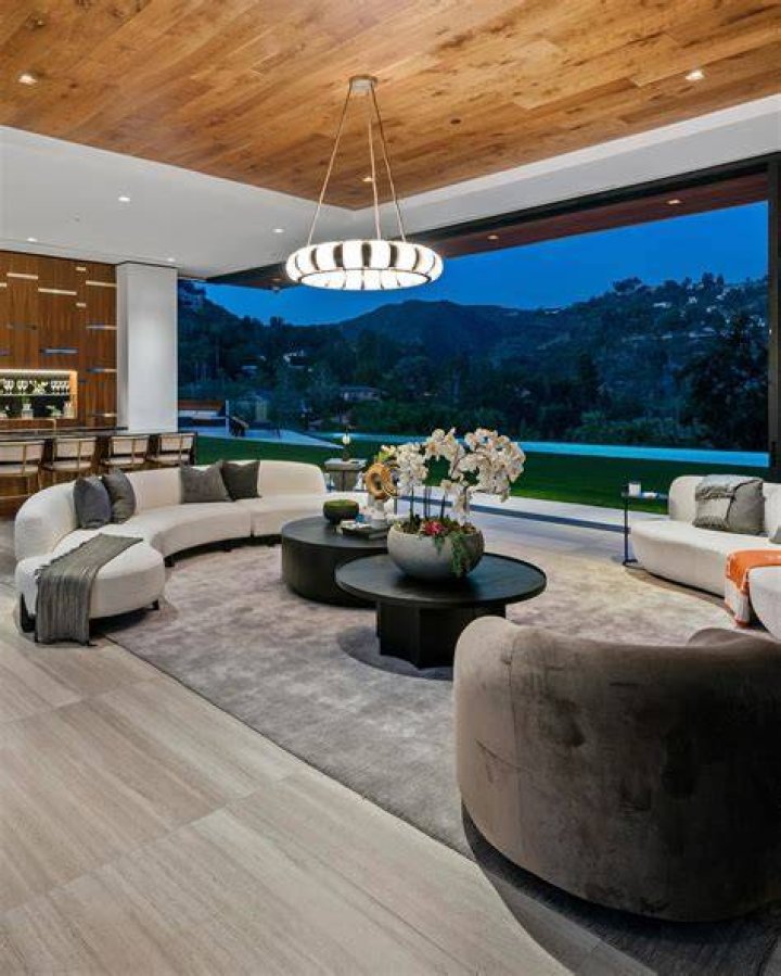 Exclusive Insights Into The Iconic Entertainer's Residence