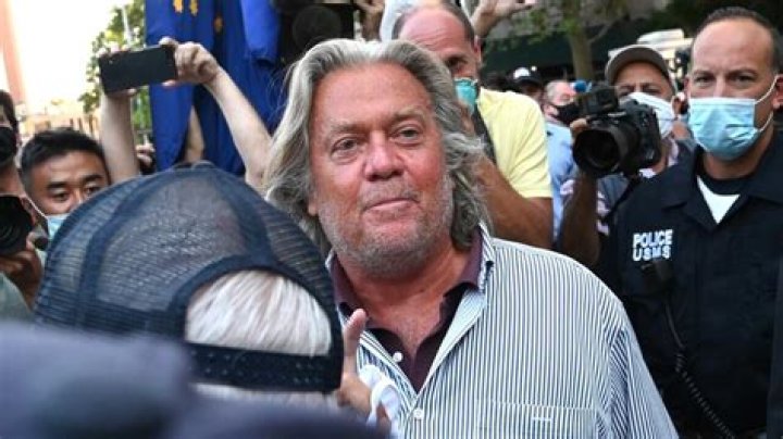 Facebook Removes Steve Bannon Network Of Pages Updates 2020 Election