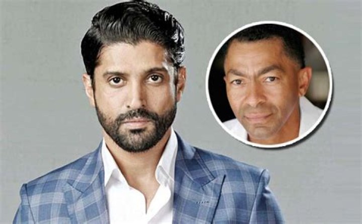 Farhan Akhtar feels privileged on sharing stage with father Javed