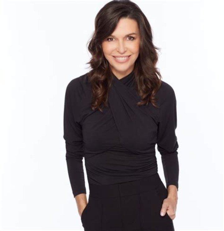Finola Hughes Net Worth 2023 Wiki Bio, Married, Dating, Family, Height