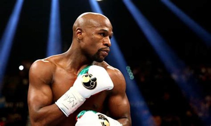 Floyd Mayweather claims to have 51 victories "I beat my wife too"