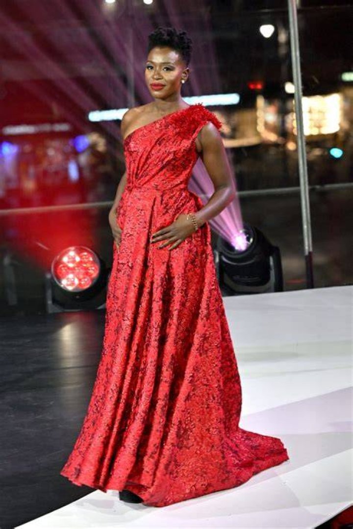 Folake Olowofoyeku Age, Net Worth, Height, Affair, Career, and More