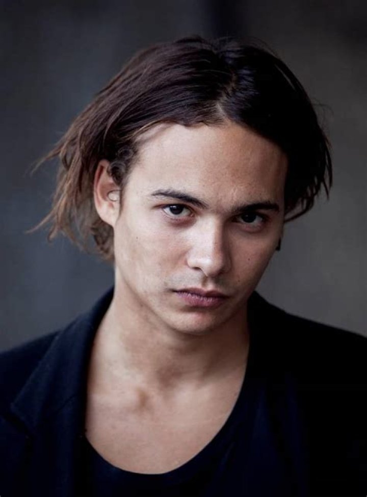 Frank Dillane Movies, Bio and Lists on MUBI