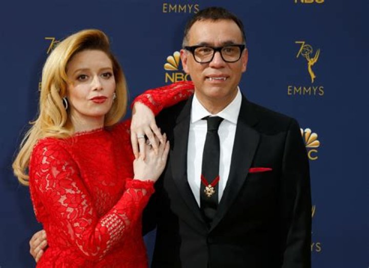 Fred Armisen Thought of ExWife Elisabeth Moss as Her 'Mad Men