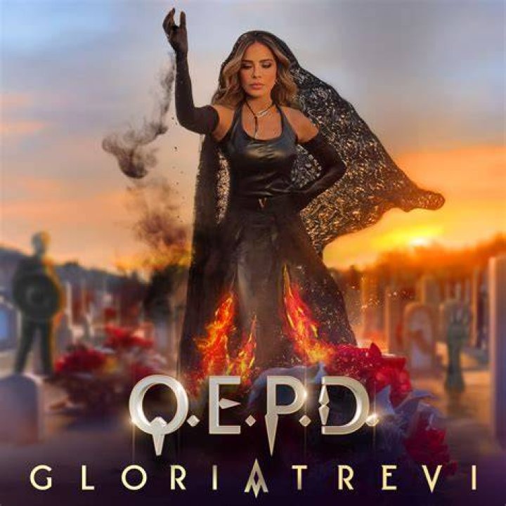 Gloria Trevi estrena su nuevo &aacute;lbum Isla Divina con el que invita a la